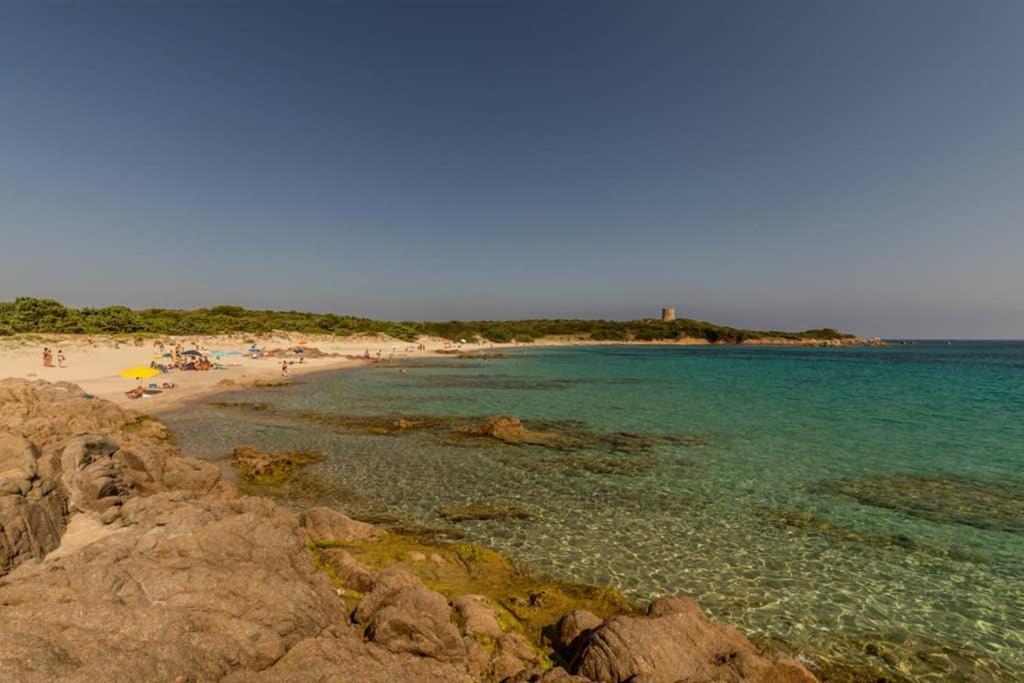 Bella Casa Con Giardino A 10 Minuti Dal Mare Apartment Aglientu Luaran gambar
